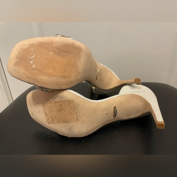 Badgley Mischka Urina heels in size 7 - Picture 5 of 8